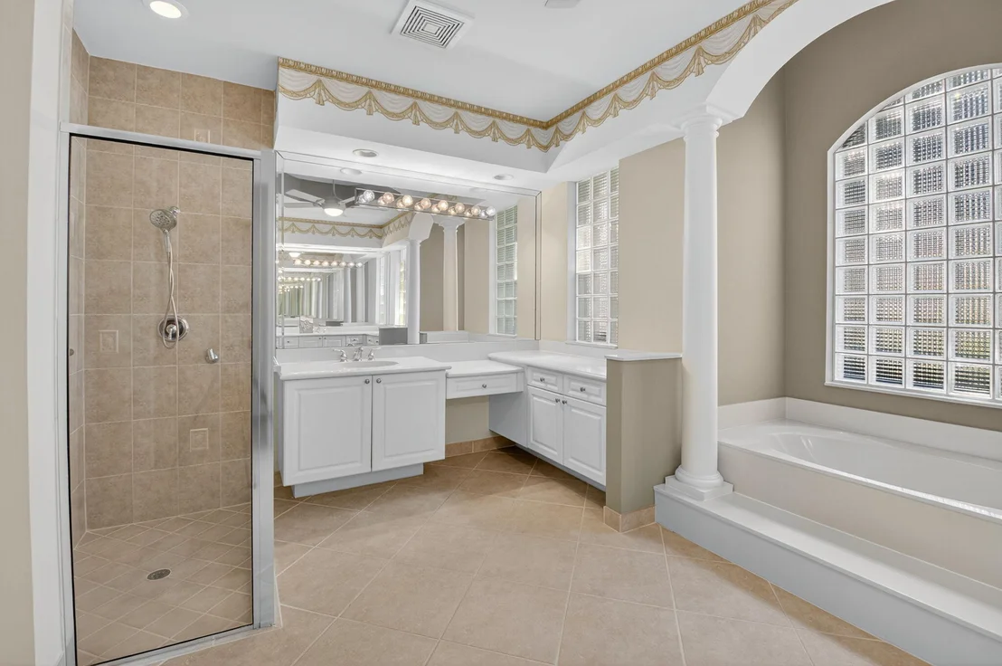 Photo of 7233 Francisco Bend Drive