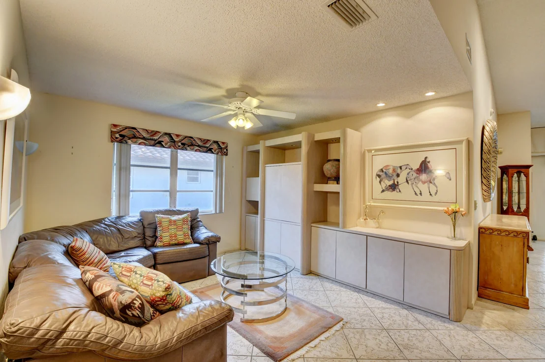 Photo of Unit A at 6384 Mill Pointe Circle