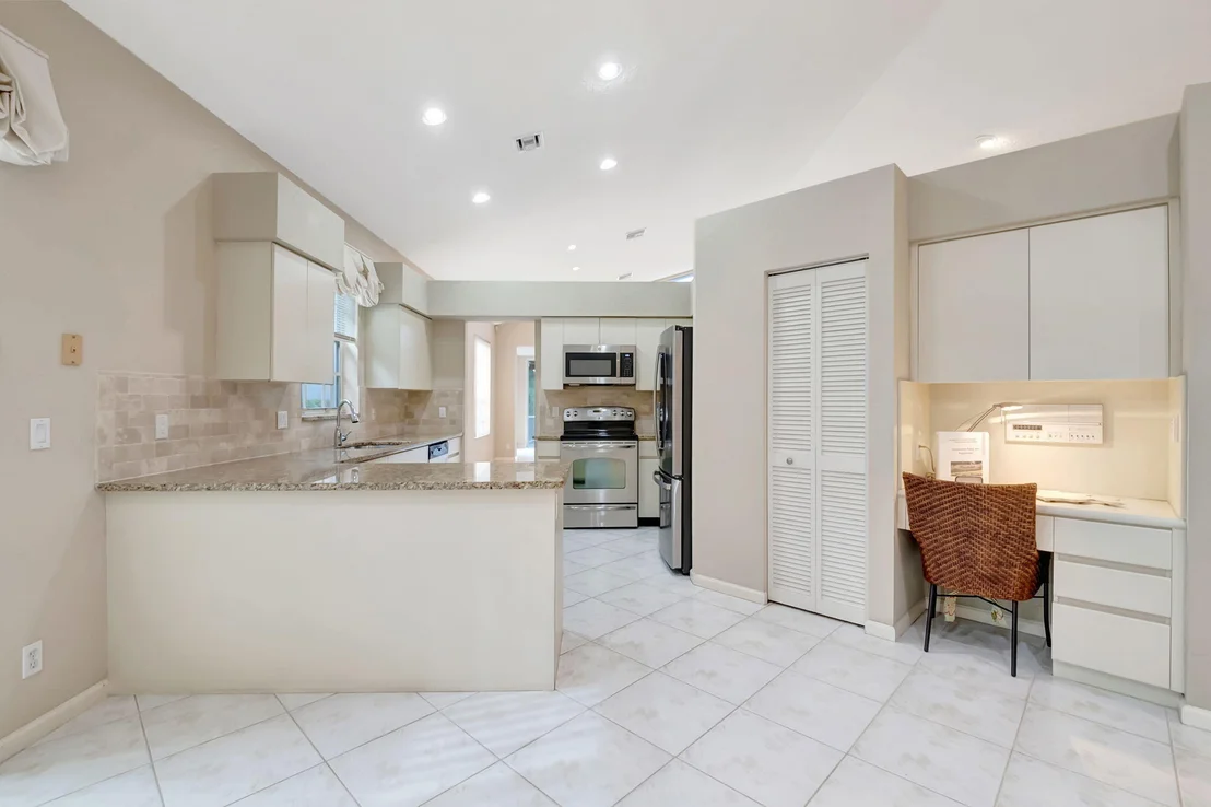 Photo of 11081 Springbrook Circle