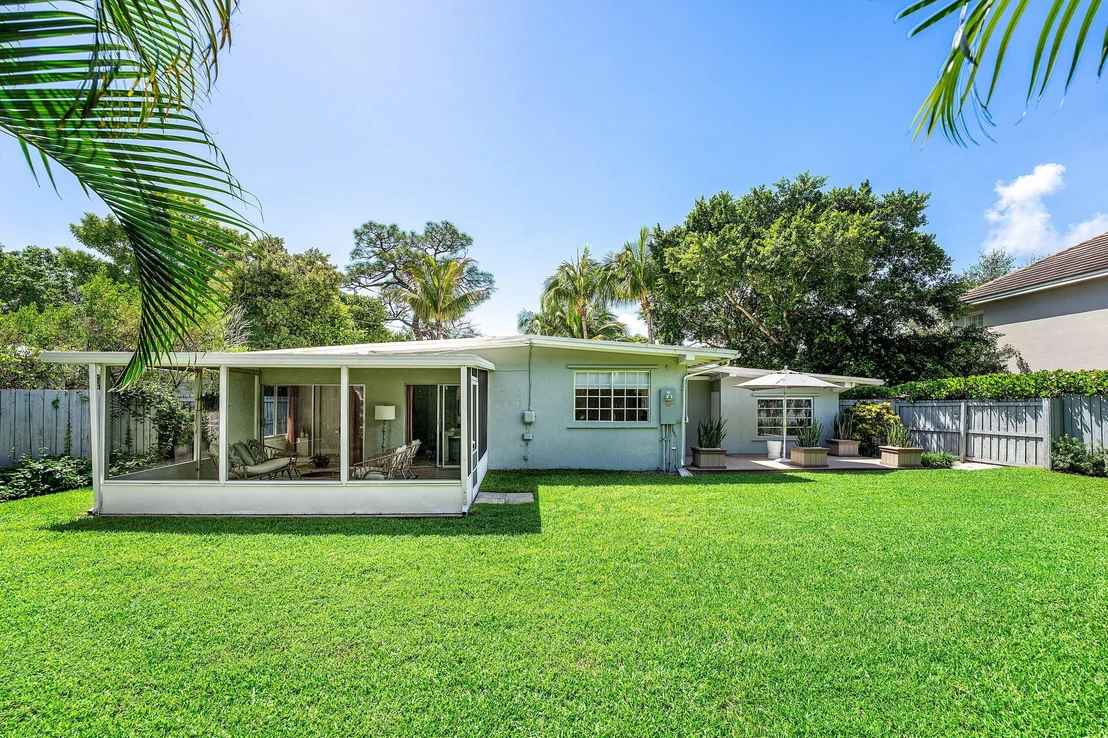 Photo of 233 Lake Terrace