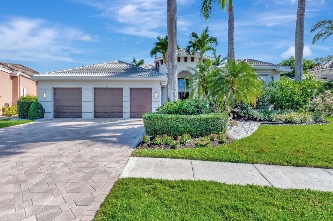 Photo of 6815 Royal Orchid Circle