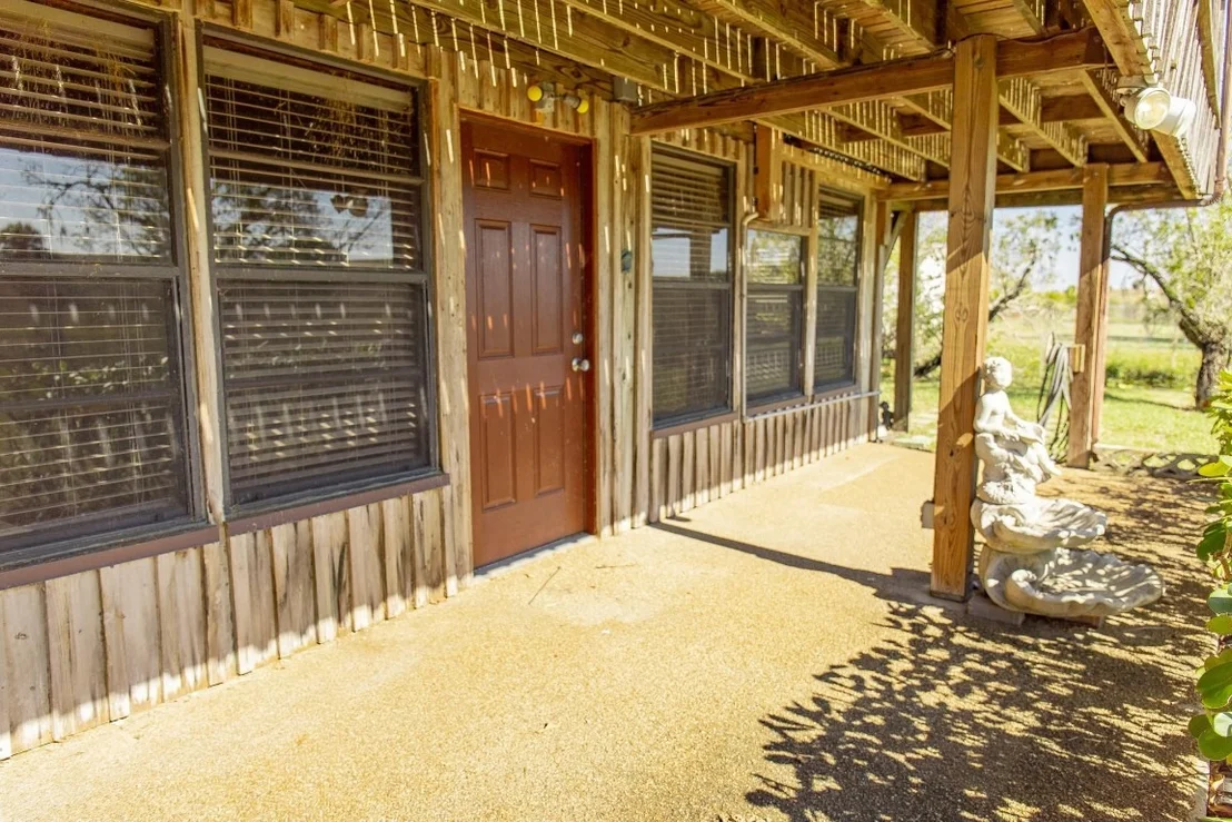 Photo of 1075 Duck Lane