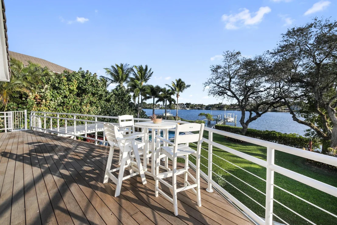 Photo of 5438 Pennock Point Road