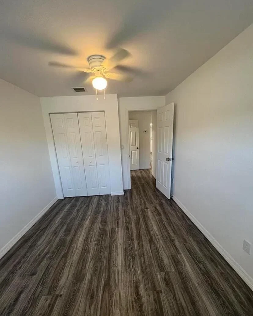 Photo of 3051 44th Lane