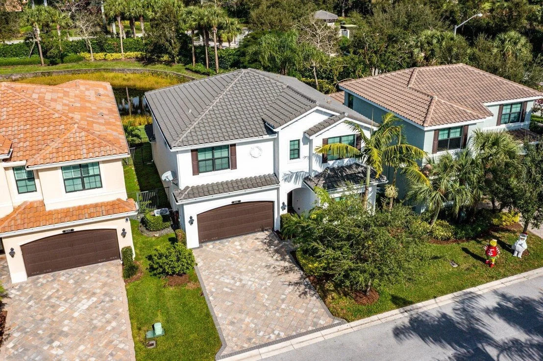 Photo of 8061 Rainforest Jasper Lane