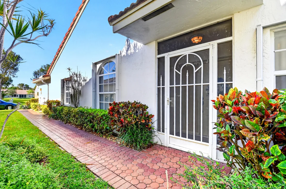 Photo of 6100 Caladium Road