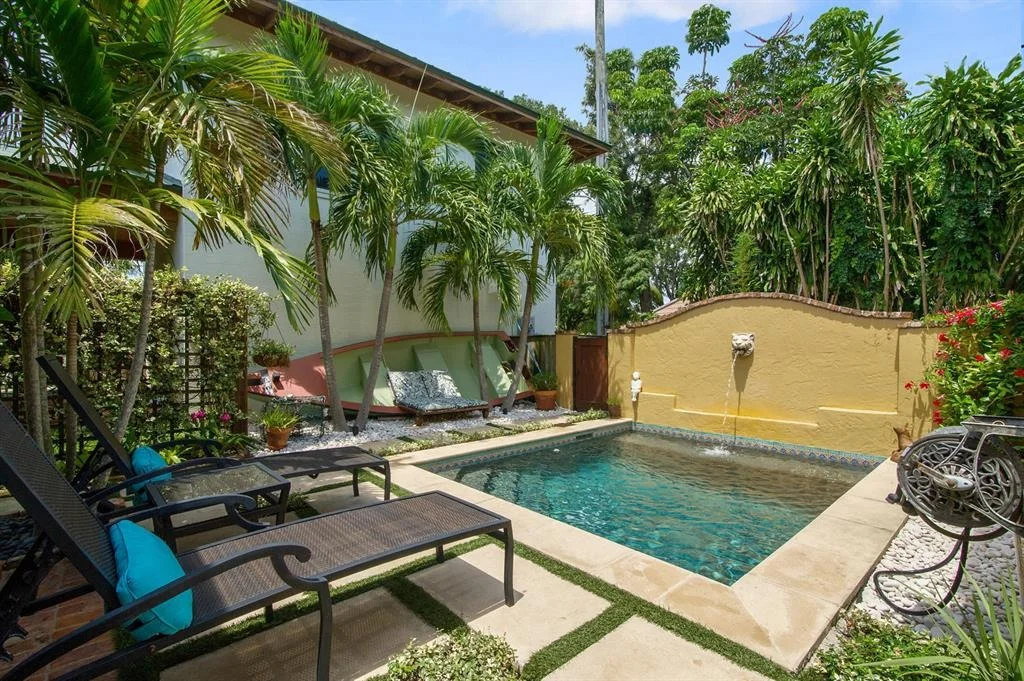 Photo of 743 Biscayne Drive