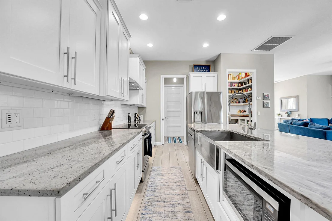 Photo of 1404 Lone Pine Drive