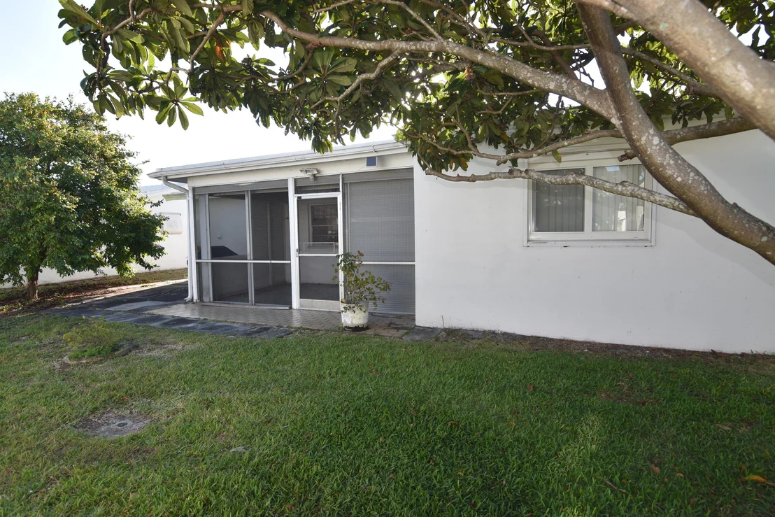 Photo of 2950 NW 1st Drive