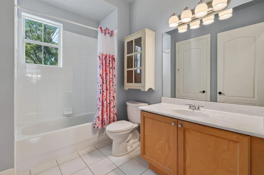 Photo of 137 INKBERRY Drive