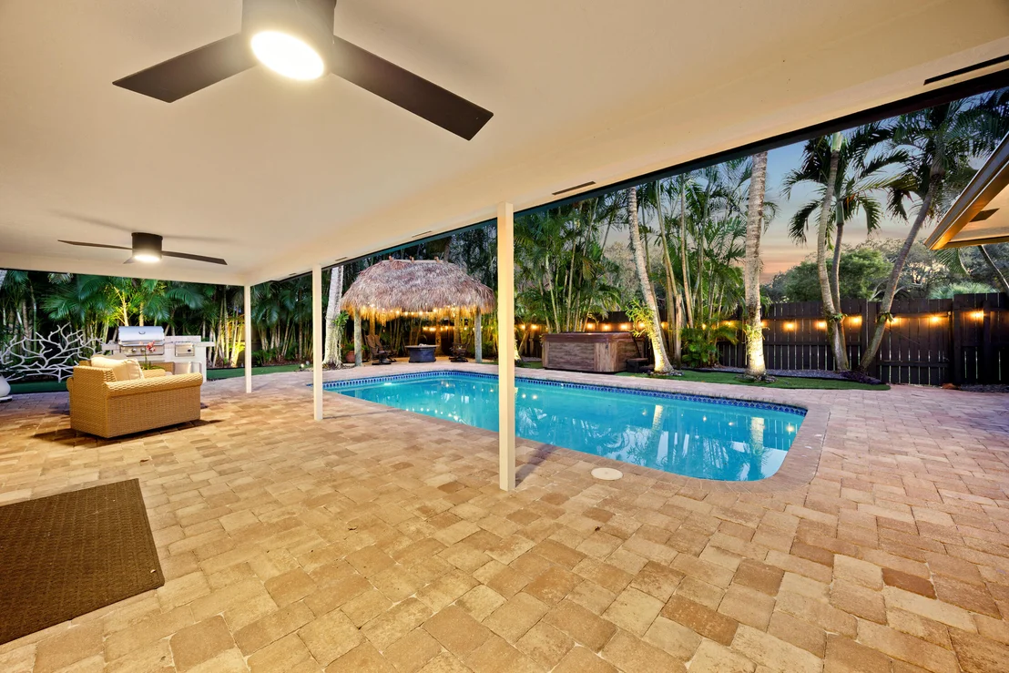 Photo of 3544 Lakeview Drive