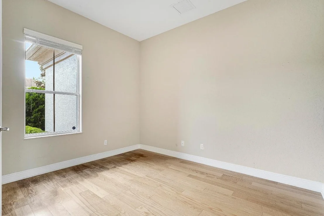 Photo of 243 SE Ethan Terrace
