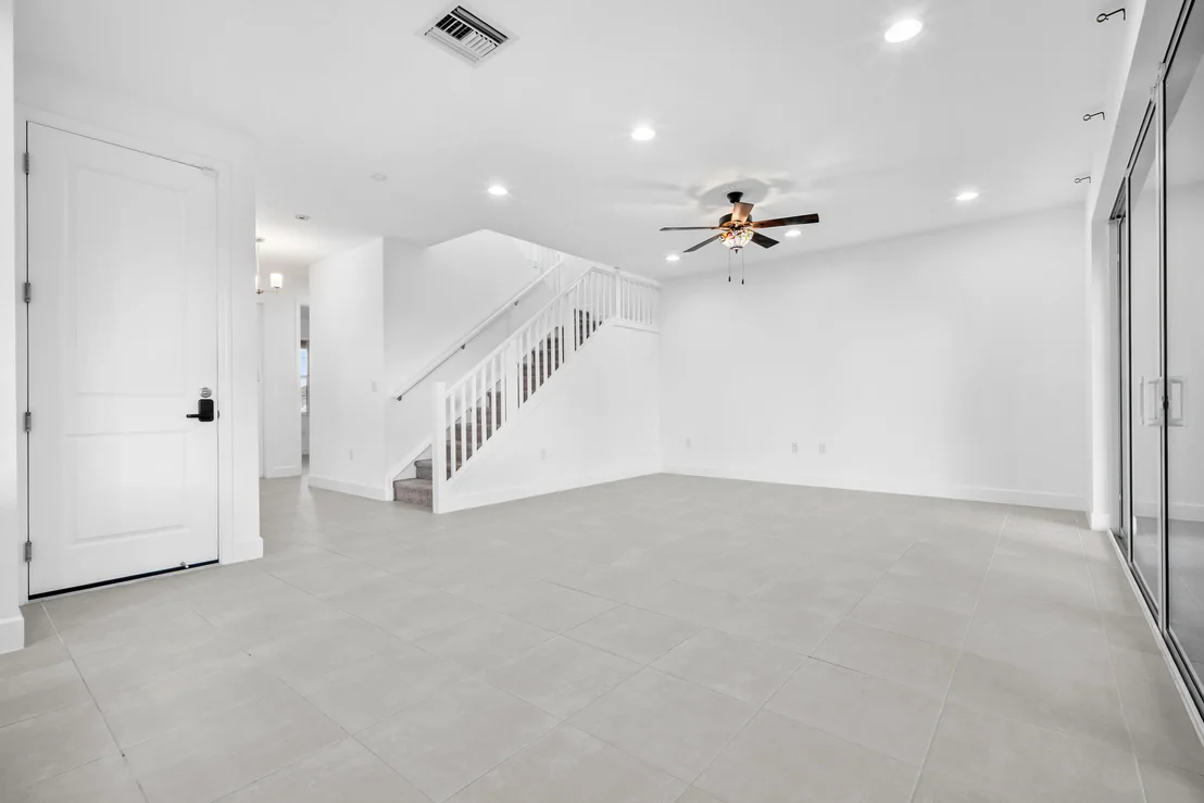 Photo of 1403 Thistle Place