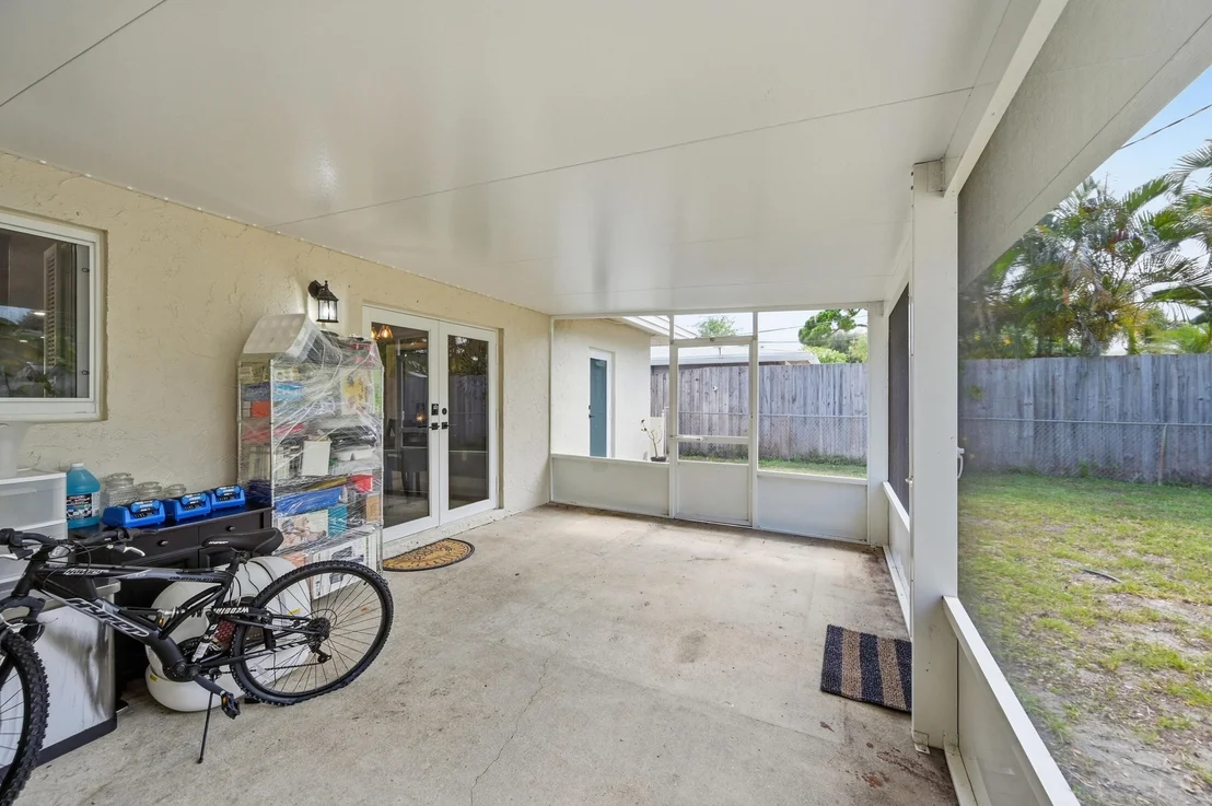 Photo of 141 SE 8th Street