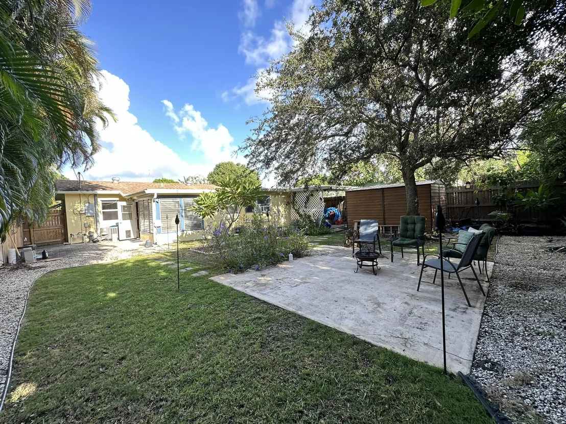 Photo of 914 SE 3rd Street