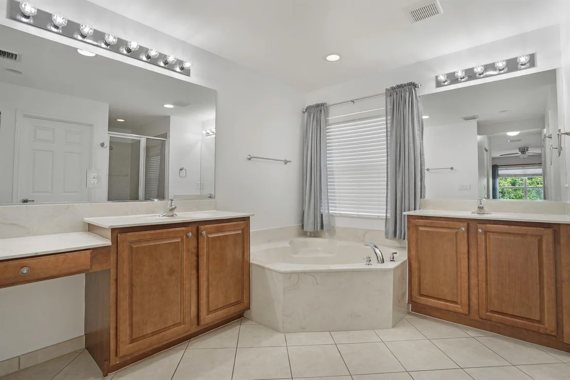 Photo of 10960 Bitternut Hickory Lane