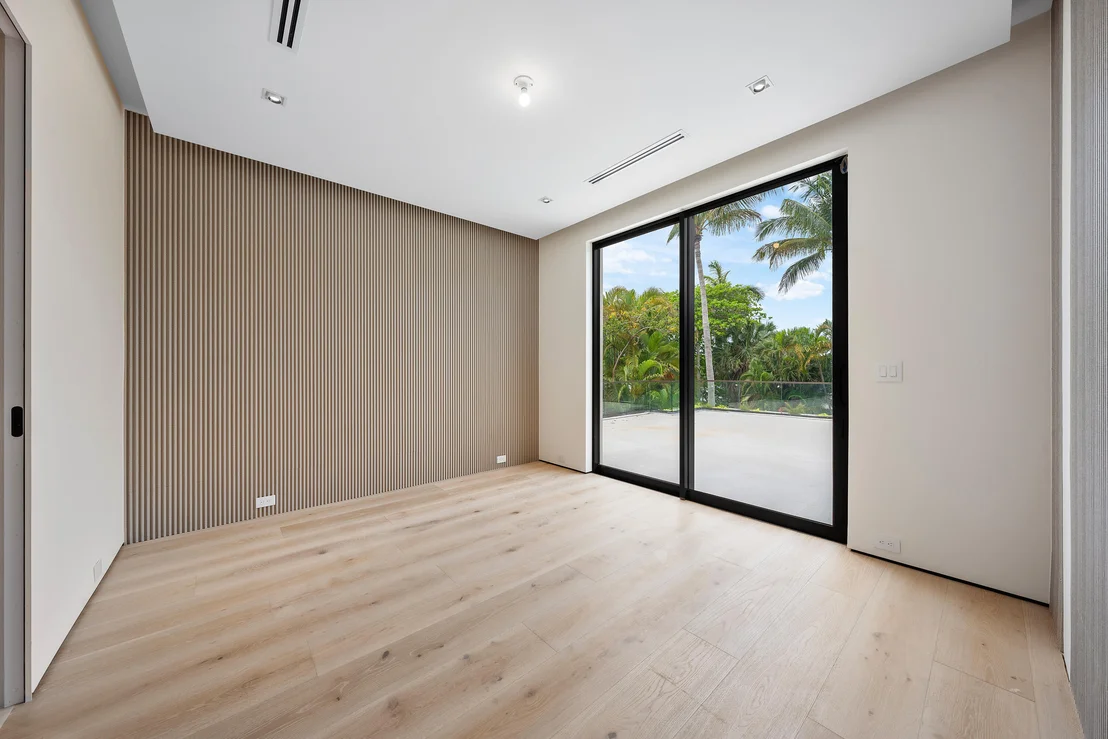 Photo of 5 Barefoot Lane
