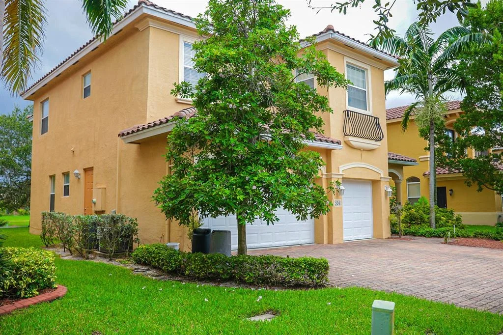Photo of 506 Cresta Circle