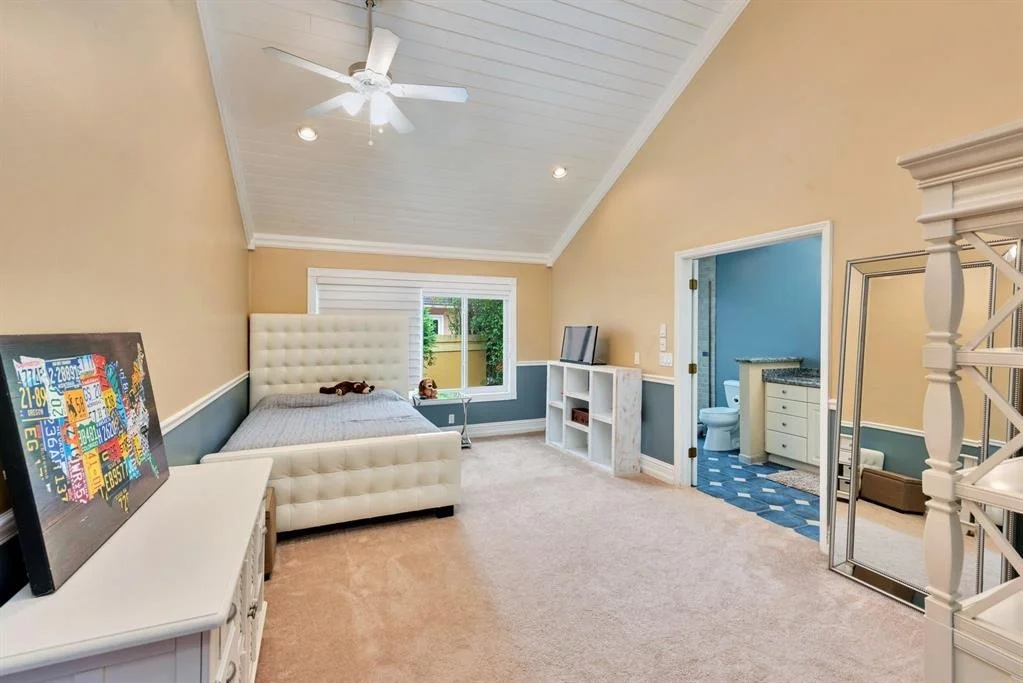 Photo of 21145 Ormond Court