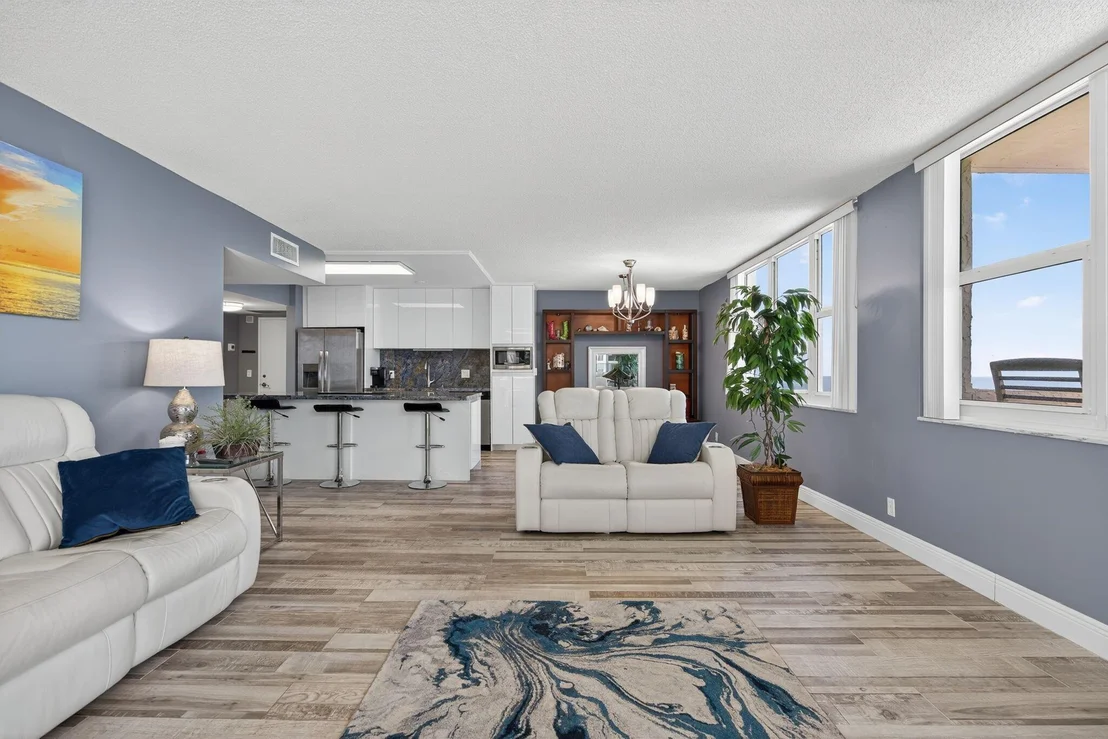 Photo of Unit 607 at 5440 N Ocean Drive