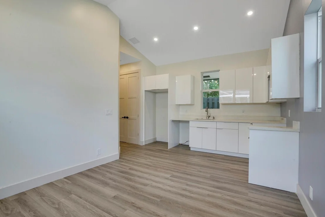 Photo of 514 Enfield Road