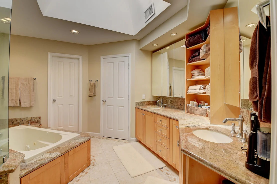 Photo of 5338 NW 26th Circle S