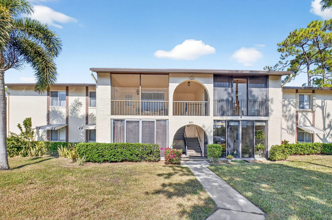 Photo of Unit C2 at 321 Knotty Pine Circle
