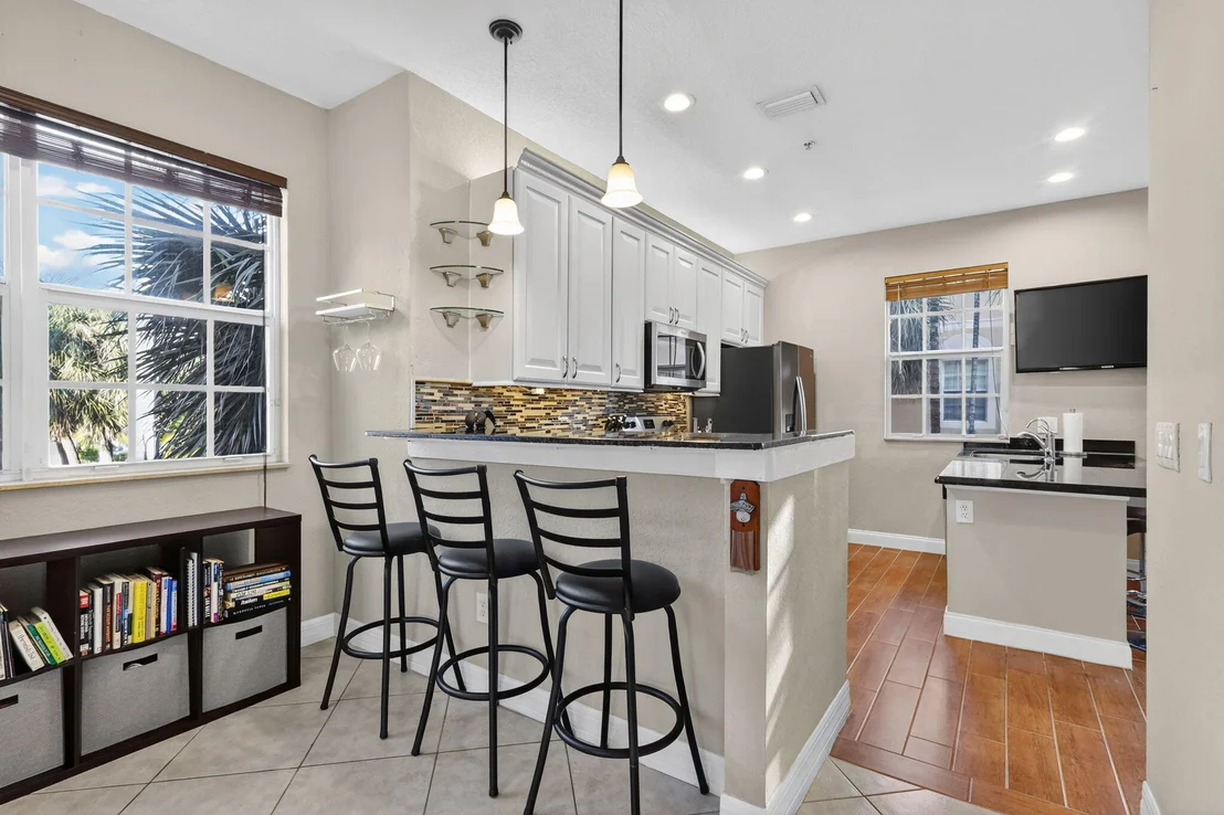 Photo of 115 Harbors Way