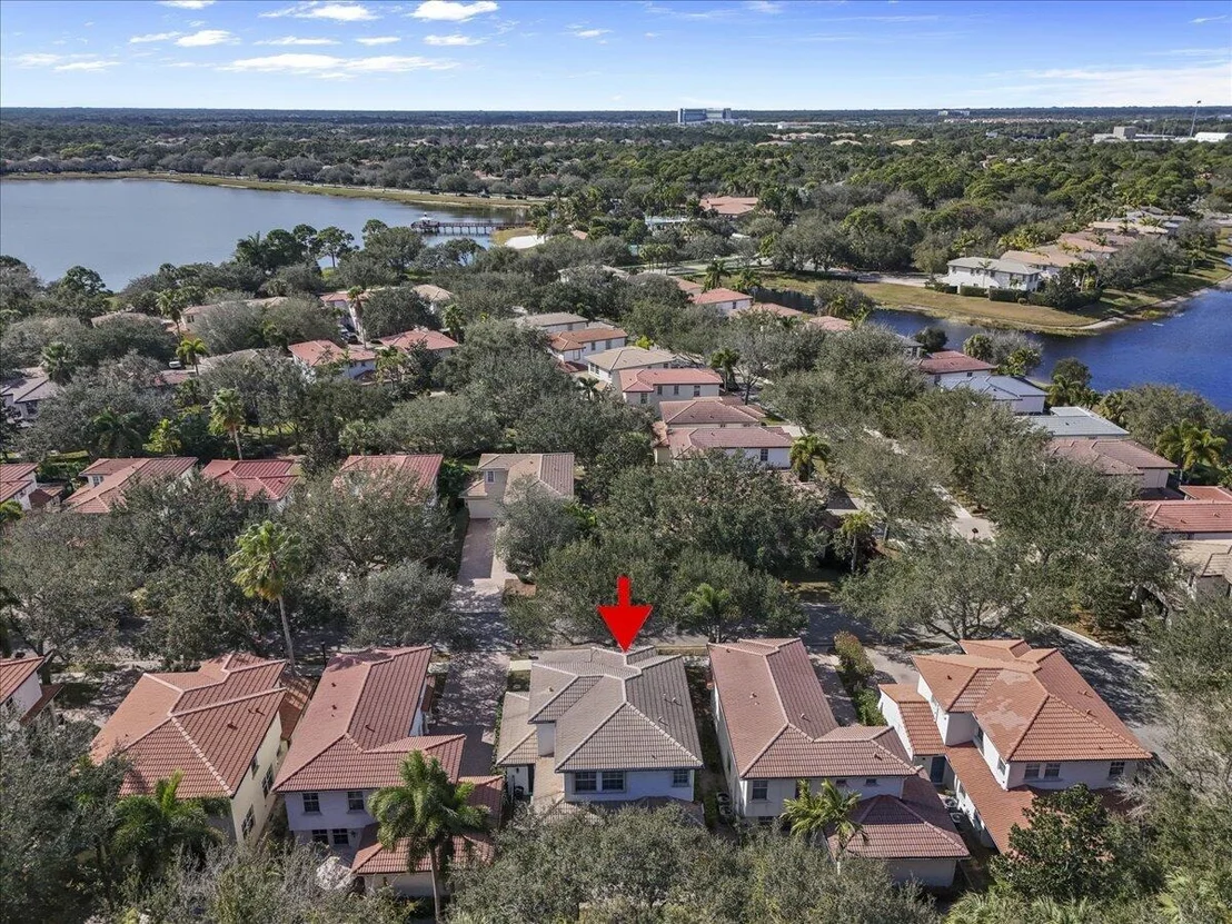 Photo of 627 Castle Drive