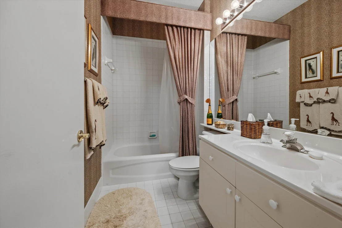 Photo of 4674 HAZLETON Lane