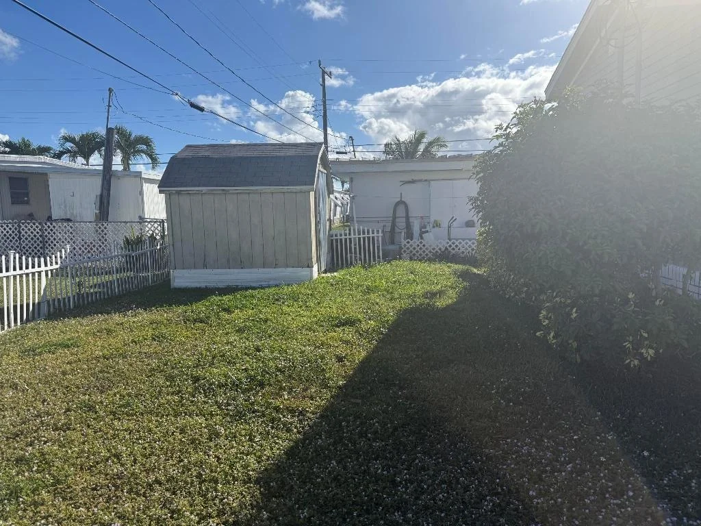 Photo of 8964 Pine Street