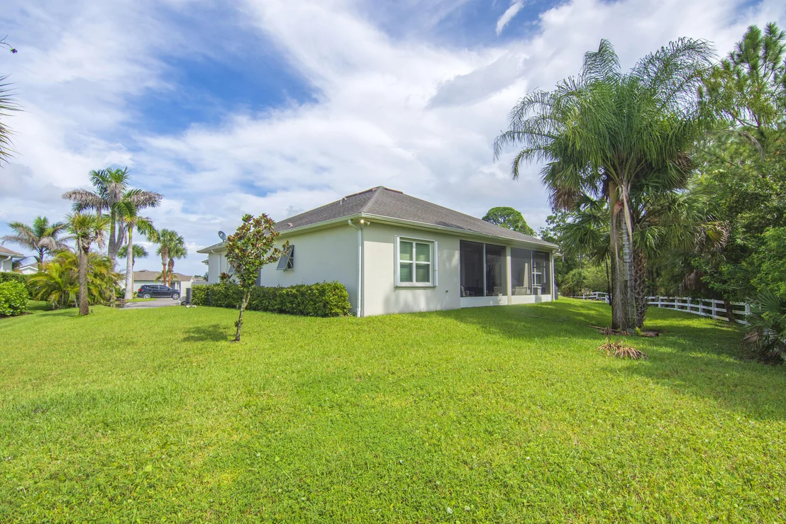 Photo of 5963 SEQUOIA Circle