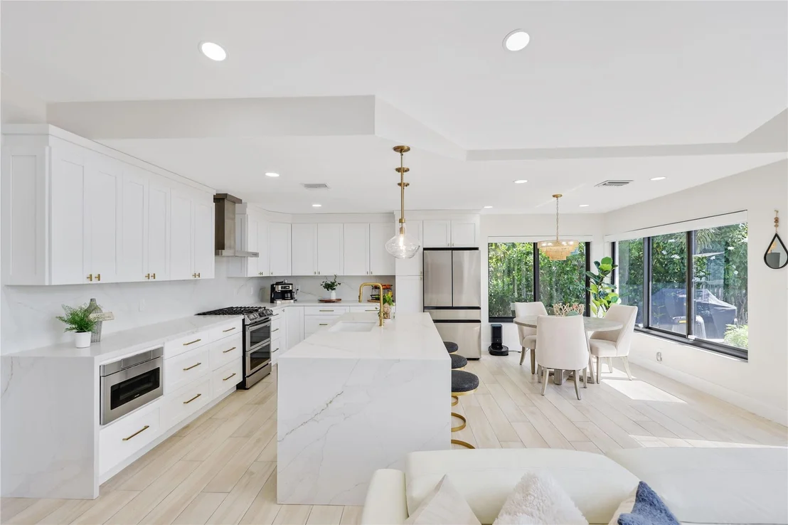 Photo of 440 SE 7th Avenue
