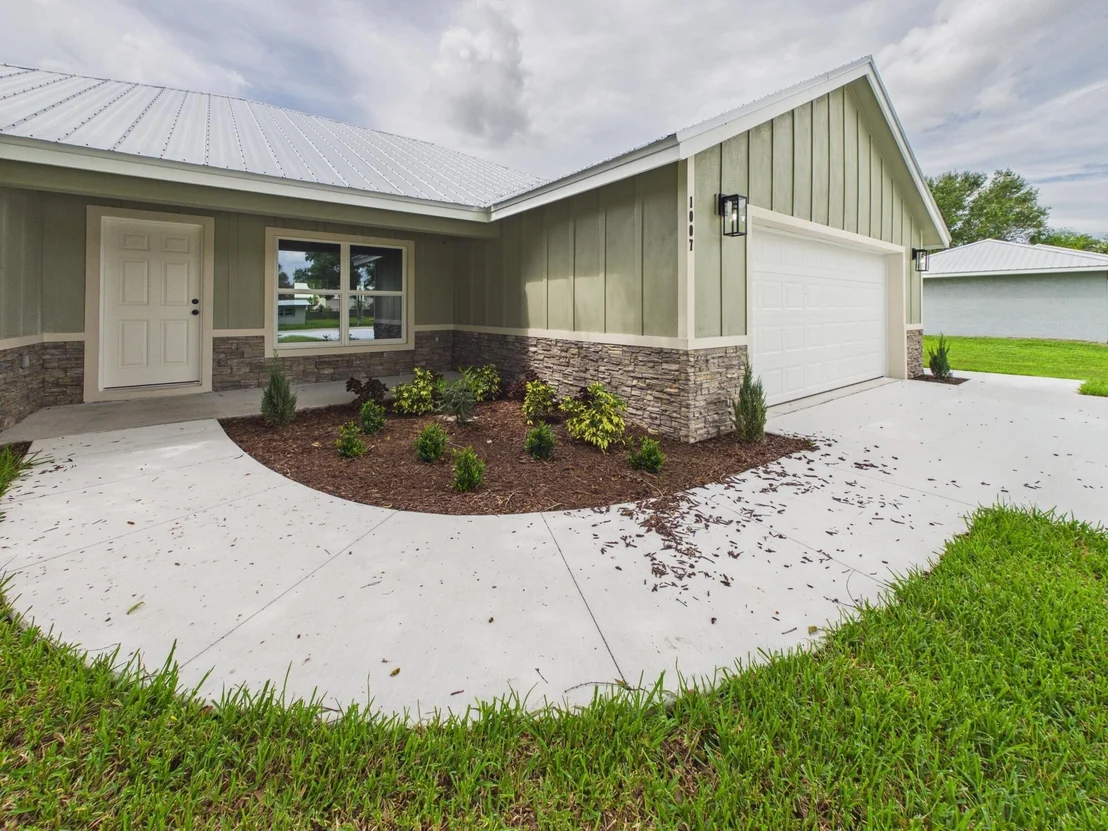 Photo of 1007 SW 5TH Street