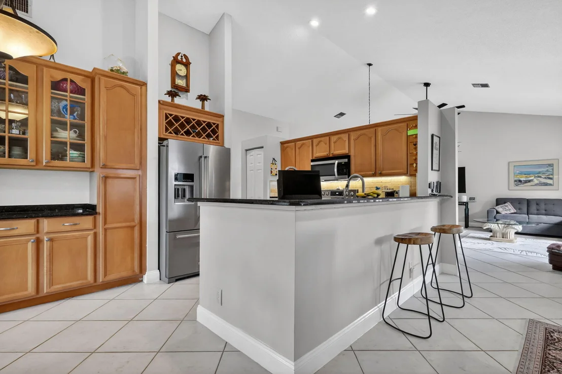 Photo of 5875 Sun Pointe Circle