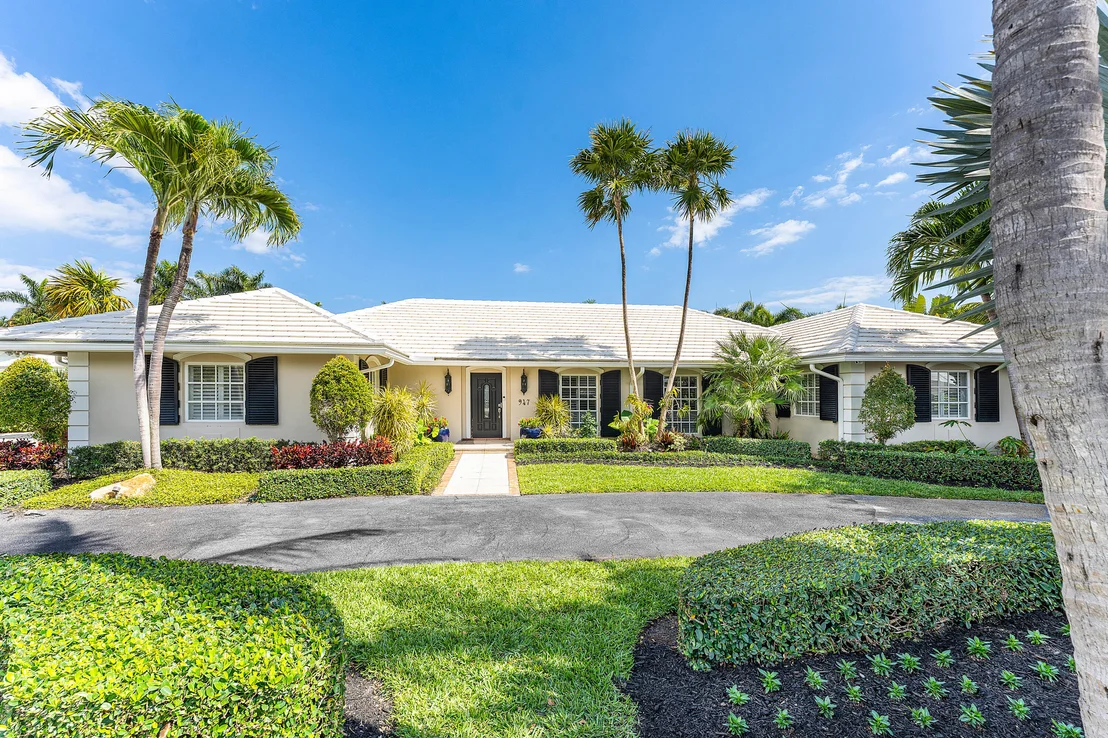 Photo of 947 Seasage Drive