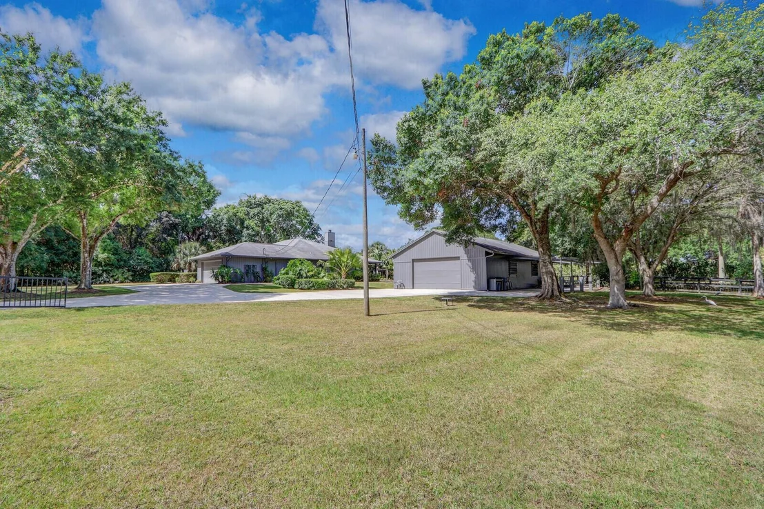 Photo of 18865 129th Terrace N