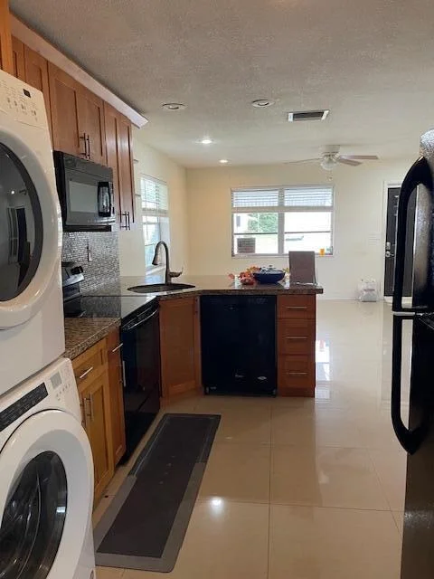 Photo of 814 W Ocean Drive