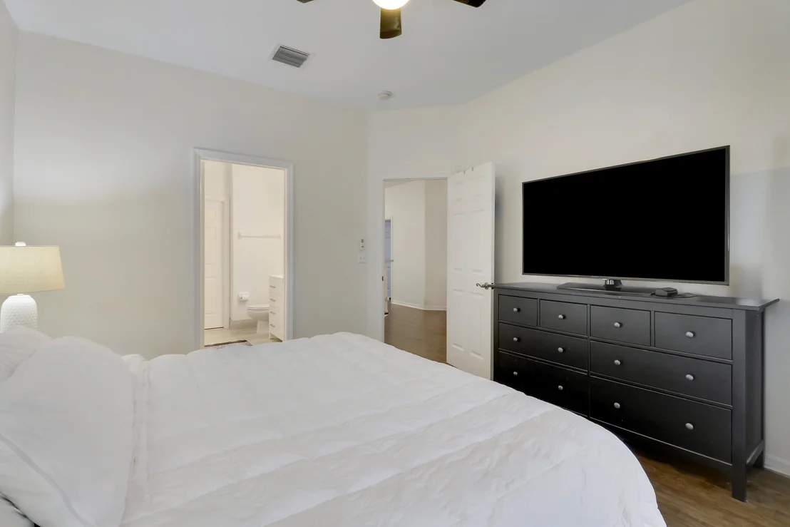 Photo of Unit B at 105 Lighthouse Circle