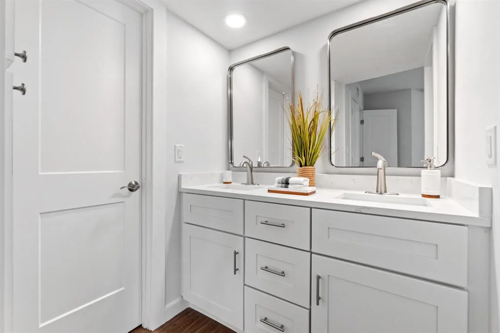 Photo of 142 Seabreeze Circle