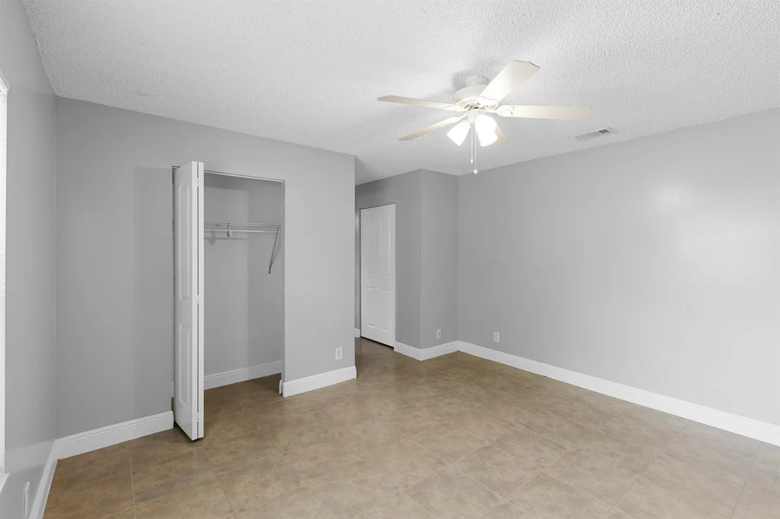 Photo of 5805 Ithaca Circle E