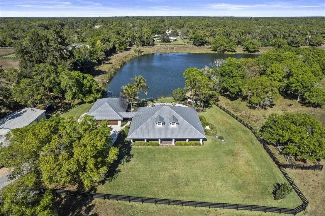Photo of 10975 Randolph Siding Road