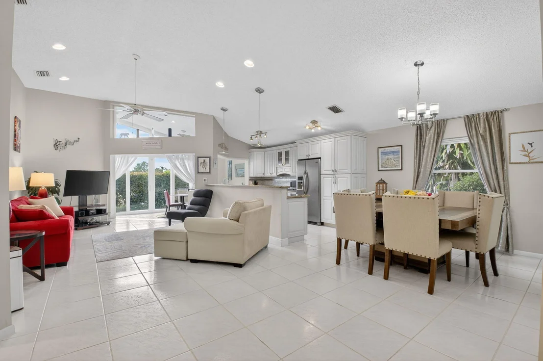Photo of 6165 Bay Isles Drive