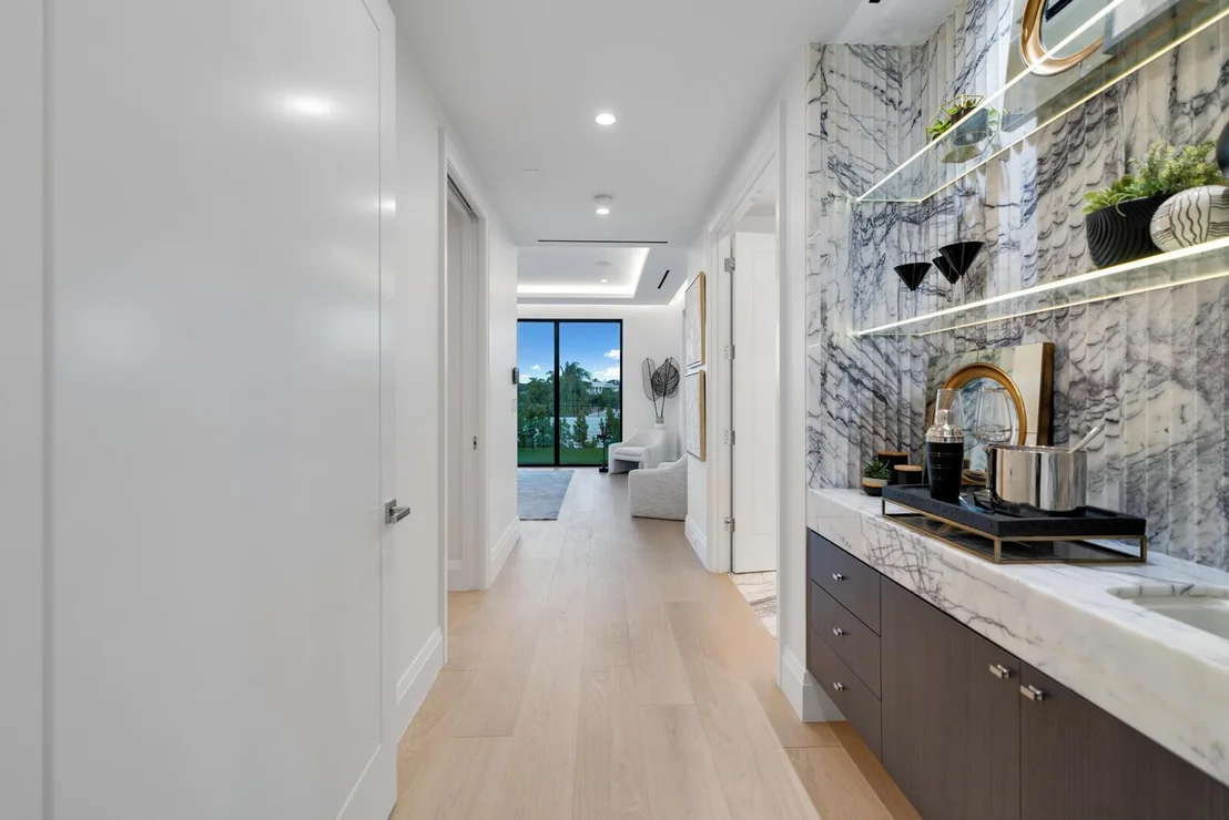 Photo of 400 NE Olive Way