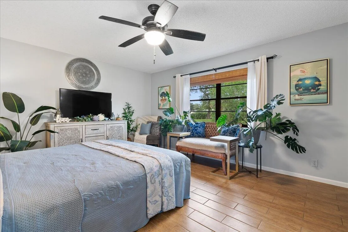 Photo of 12809 Sunset Boulevard