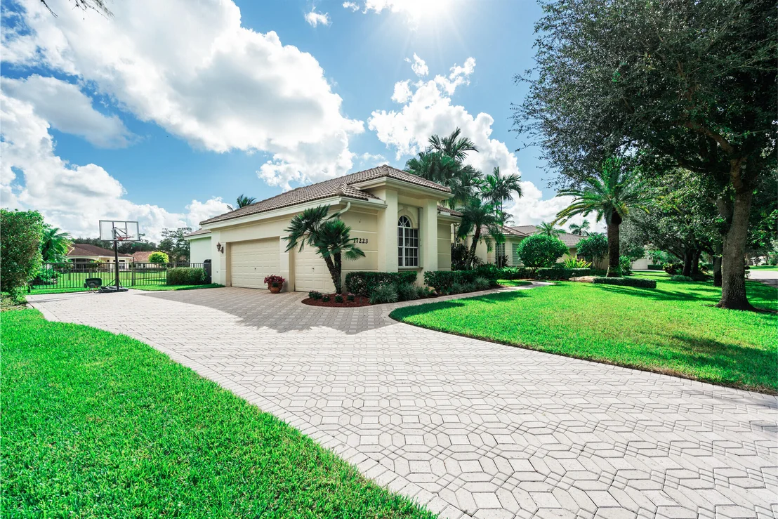 Photo of 17223 Gulf Pine Circle