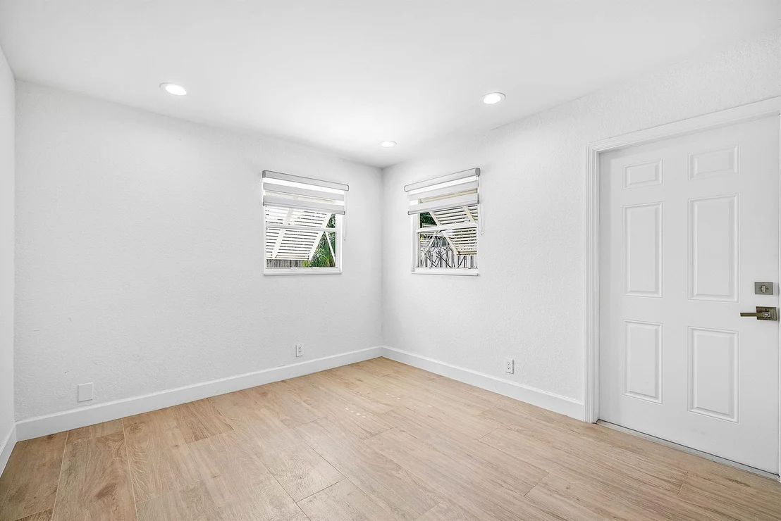 Photo of 530 Heron Drive
