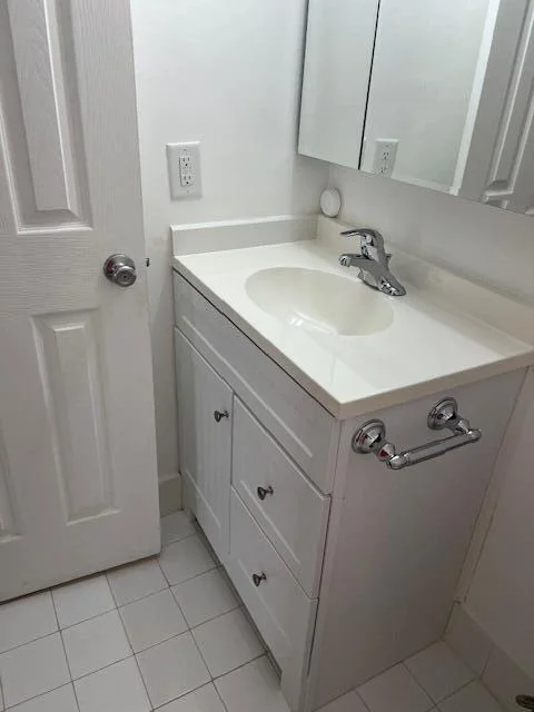 Photo of 3045 Cornwall C