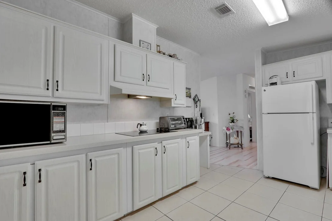 Photo of Unit 65 at 400 N A1a