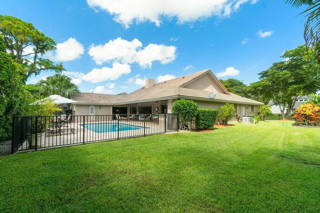 Photo of 2413 NW 40th Circle